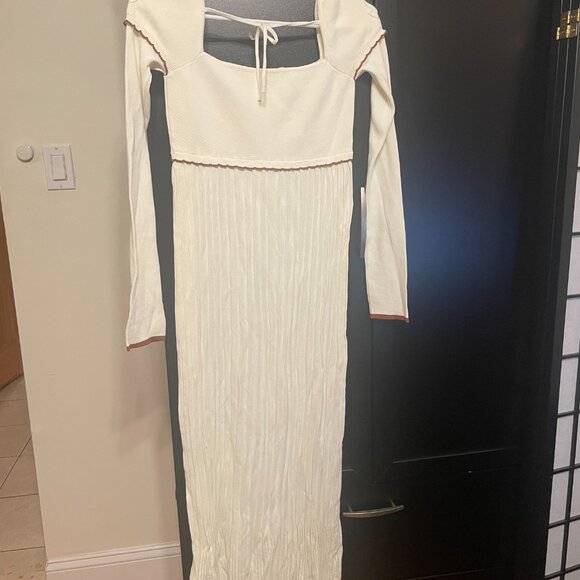 Simple Retro Mackenzie Wave Square Neck Pearl Contrast Knitted Dress in Size M - Picture 2 of 4